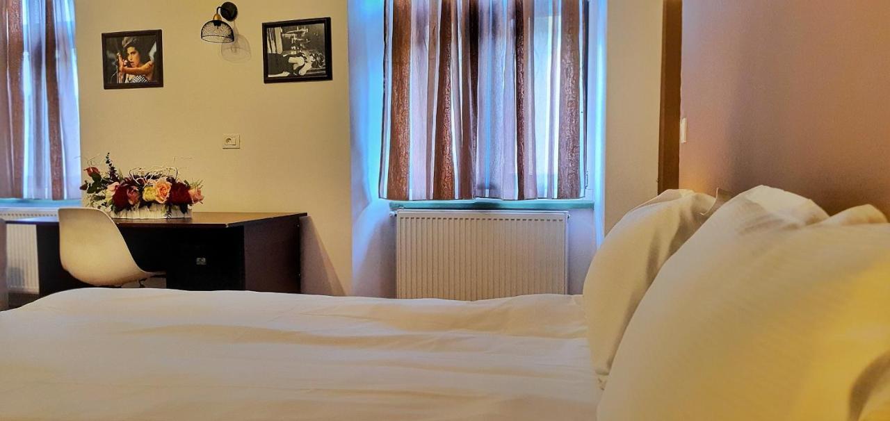Casa Crown Hotel Brasov Bagian luar foto