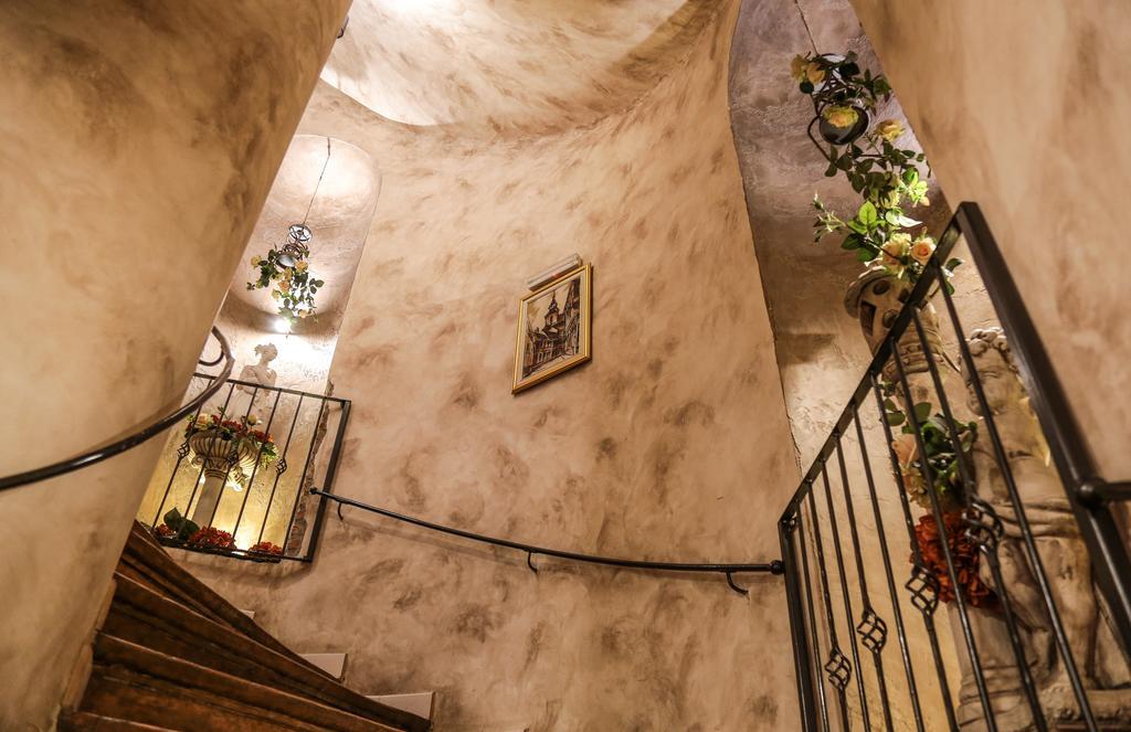 Casa Crown Hotel Brasov Bagian luar foto